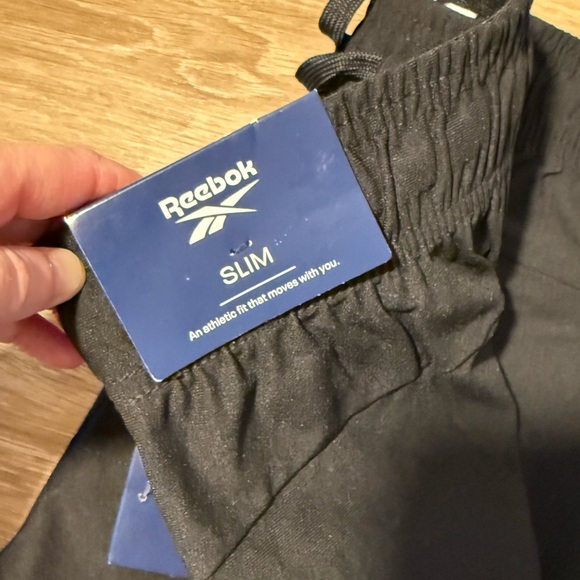 New Reebok Lightweight Joggers Black - Picture 3 of 3